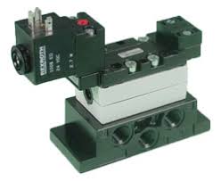 0820025141 Bosch Rexroth CONTROL VALVE,4 WAY,DIRECTIONAL,SINGLE SOLENOID