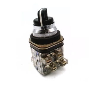 XB2MD12 Telemecanique SELECTOR SWITCH, 2 POSITION, MAINTAINED, 600 VAC, 10 AMP, 30 MM, N.C.