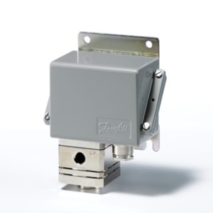 060-313066 Danfoss Differential pressure switch, CAS155, Reset function: Auto, Pressure connection type: G, Pressure connection size: 1/4, Enclosure rating IP: IP67, Max. Working Pressure [bar]: 22.0