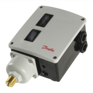 017-504766 Danfoss Pressure switch, RT200. Regulation range [bar] Pe: 0.20 - 6.00, Differential [bar]: 0.25 - 1.20, Contact function: SPDT, Reset function: Auto, Pressure connection type: G, Pressure connection size: 3/8, Pressure Male/Female: Male, Enclosure rating IP: IP66, Max. Working Pressure [bar]: 22.0