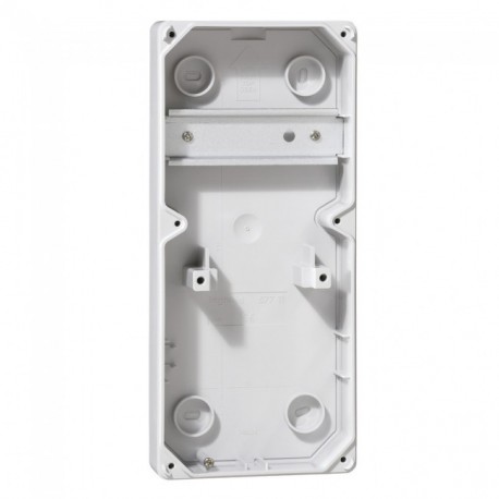 057711 Legrand SURFACE BOX OUTLETS P17 16-3