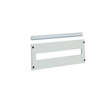 048623 Legrand 400 x 600 mm windowed panel. 2 x 24 DIN modules. Supplied with hinges, DIN profile and fasteners.