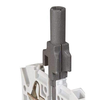 037527 Legrand Measuring cavity for 4 mm ferrule for 5, 6 and 8 mm pitch clamps. Except sectional clamps with puller, screw clamp with LED and automatic function clamps. Two- and three-plane clamps only upper plane.