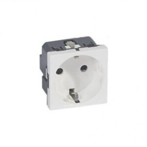 0 772 13 Legrand POLYCARBONATE UNSWITCHED POWER SOCKET, 1 GANG , TYPE F - GERMAN SCHUKO, 16A, FLUSH MOUNT, IP20