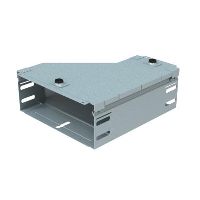 AHD39Z Legrand Right reduction. Height 75 mm. Reduction from 200 mm to 100 mm. Z finish Sendzimir galvanized steel.