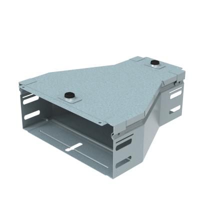 AHC39Z Legrand Concentric reduction. Height 75 mm. Reduction from 200 mm to 100 mm. Z finish Sendzimir galvanized steel.