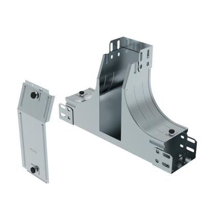 AD150Z Legrand Vertical T-shaped uphill drift with plane variation, complete with cover. Height 75 mm. Width 150 mm. Finish Z Sendzimir galvanized steel.