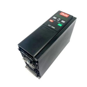195N1051 Danfoss - VLT2822PT4B20STR1DBF00A00C0 DRIVE, VLT 2800 SERIES, 2.2 KW, 3 PHASE, 380-480 V AC, 50/60 HZ, 0-100 HZ, 5.2 AMP, 3.6 KVA, IP20 ENCLOSURE, BUILT-IN DISPLAY UNIT, W/ FILTER