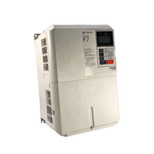 CIMR-F7U4018 Yaskawa DRIVE,25 HP,30 KVA,39 AMP,3 PHASE,0-480 VAC,0-400 HZ