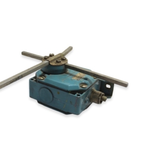 XC2-R Telemecanique LIMIT SWITCH, XC2-R Telemecanique