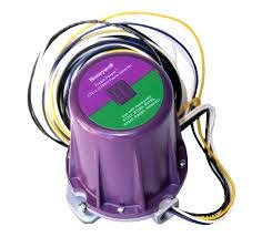 C7012E1104 Honeywell UV FLAME DETECTOR, C7012E SERIES, SELF-CHECKING FSG, SOLID STATE CIRCUITS, 120 VAC, UV PURPLE PEEPER, 3/4 INCH NPT, NEMA 4